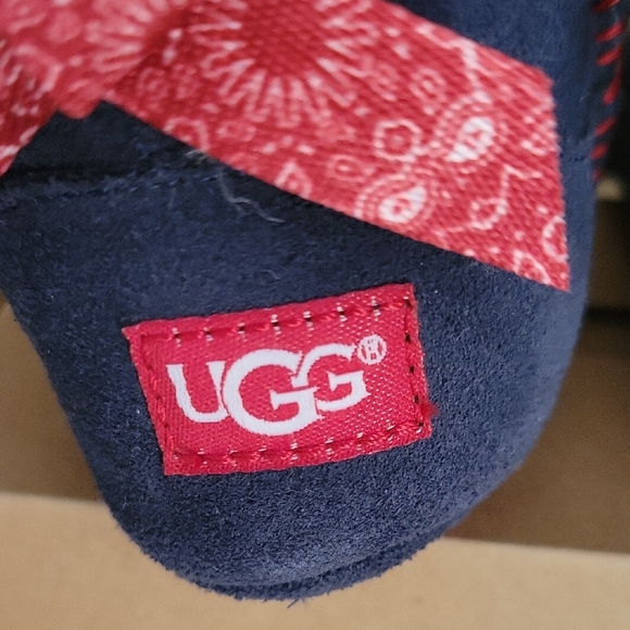 UGG Infant Navy & Red Jesse Bow Bandana  Booties - Picture 4 of 16